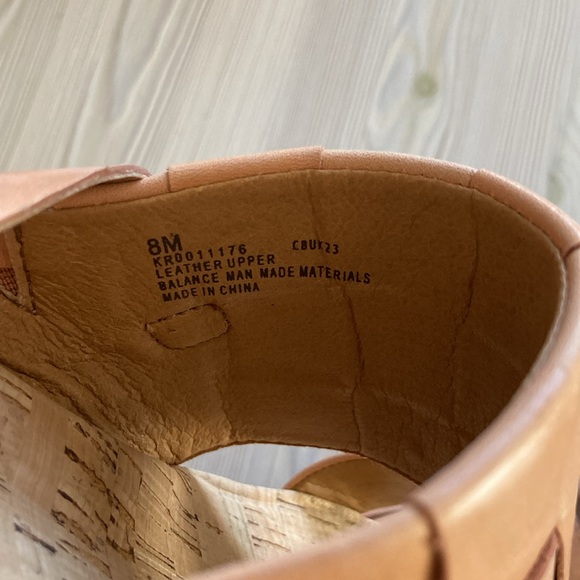 Korks Fraya Platform Wedge Sandals size 8M - Picture 6 of 6